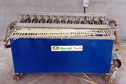 Bamboo mat weaving machine>